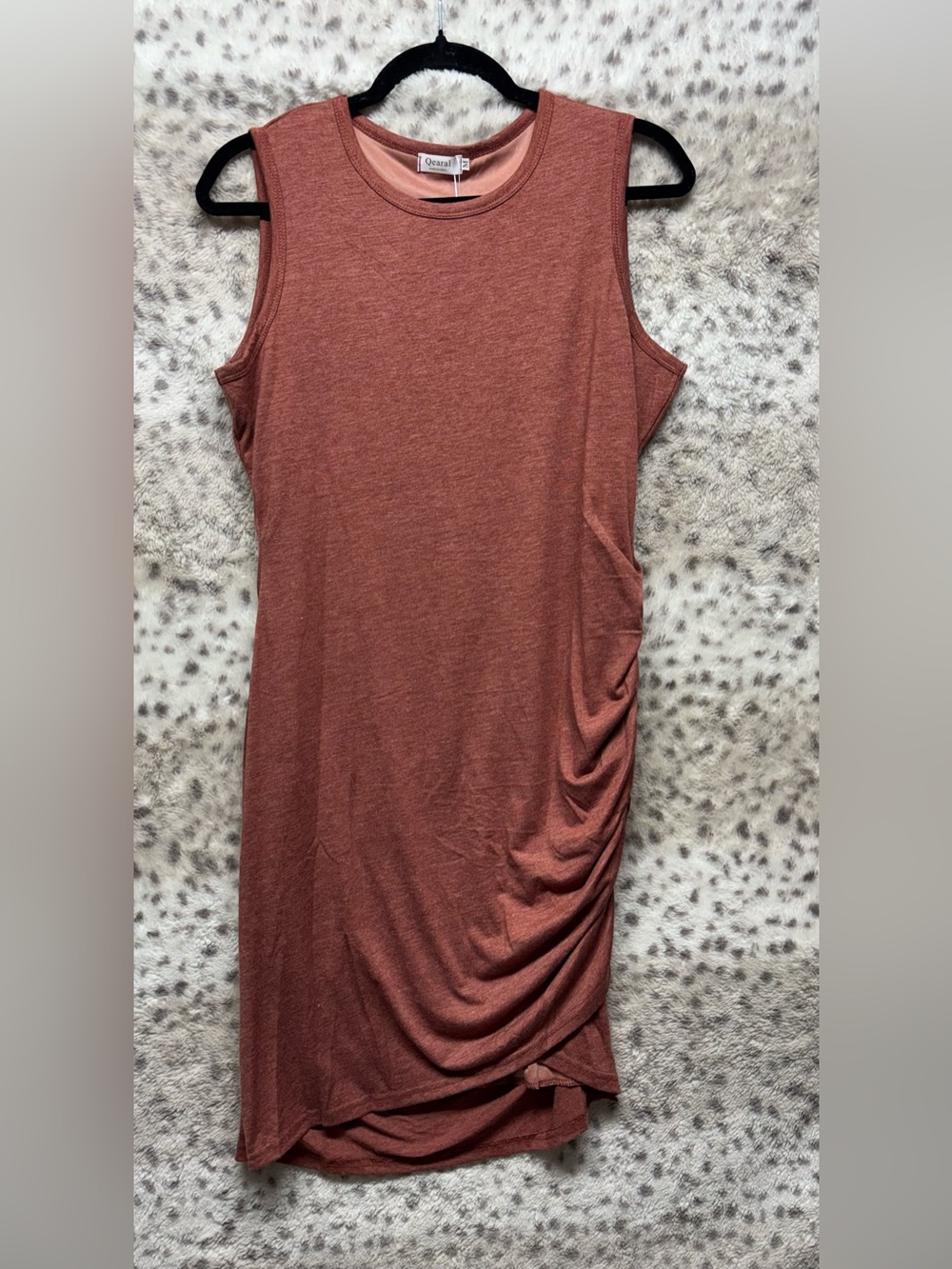 QEARAL SCRUNCH SIDE MIDI DRESS